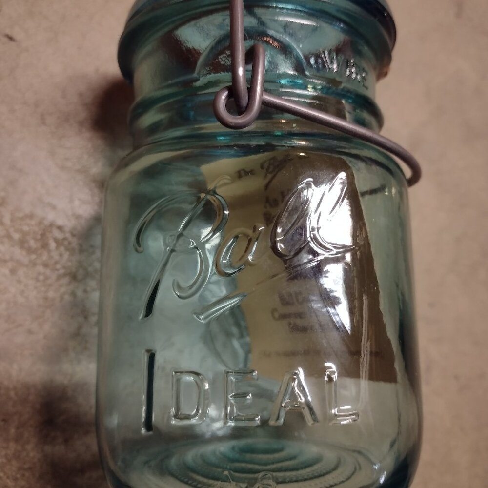 New Pretty Blue Bicentennial Ball Mason Glass Jar with glass lid - Picture 11 of 11